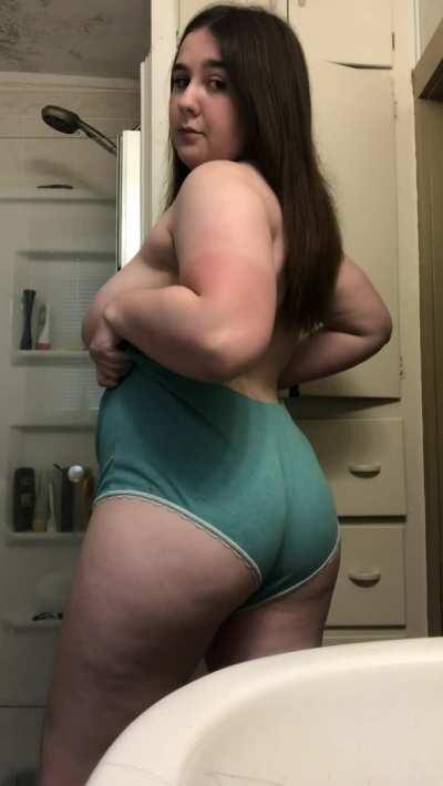 I hope you like chubby girls with a thick ass