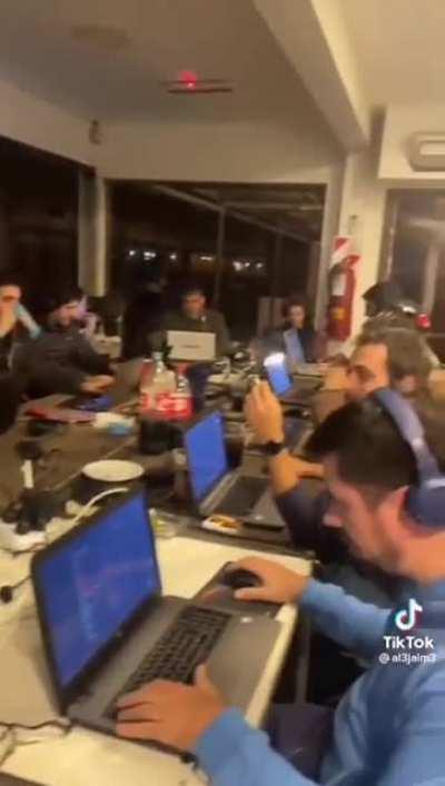 Sale cs con los pibes? 😎