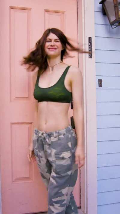 Alexandra Daddario SMOOTHEZ