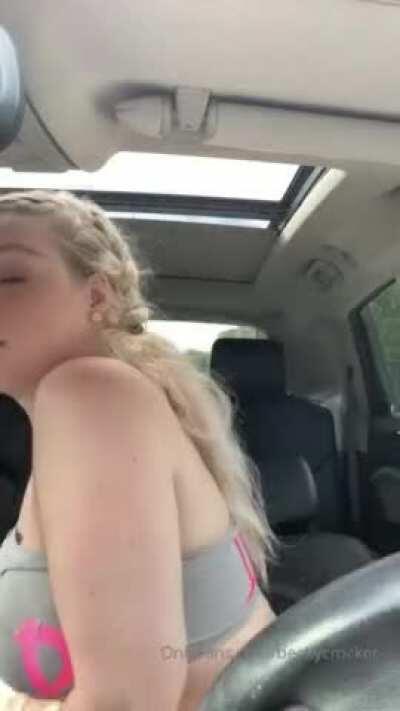 Sexiest Reveal Ever 😍💦(Her Free Album In Comment)