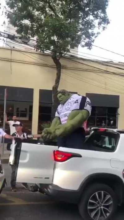 Hulk chegou em BH