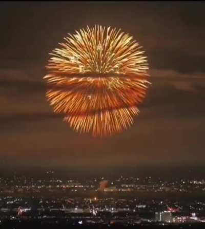 Worlds largest firework launched over japan