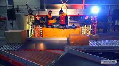 How customs decide wich package they inspect😩