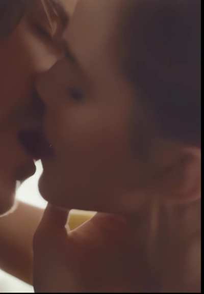 Emma Watson, French Kiss