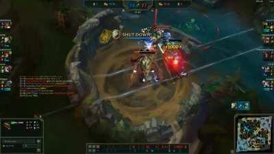 Master Yi steals the drake with smite passive against Twitch Poison and Urgot W (after he fail flashed)