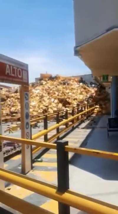Earthquake in Ecuador rocks a beer warehouse