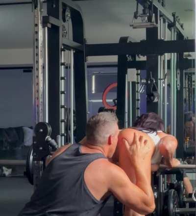 Lick it to the prize