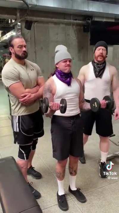 Our ExCon getting those pumps in 💪