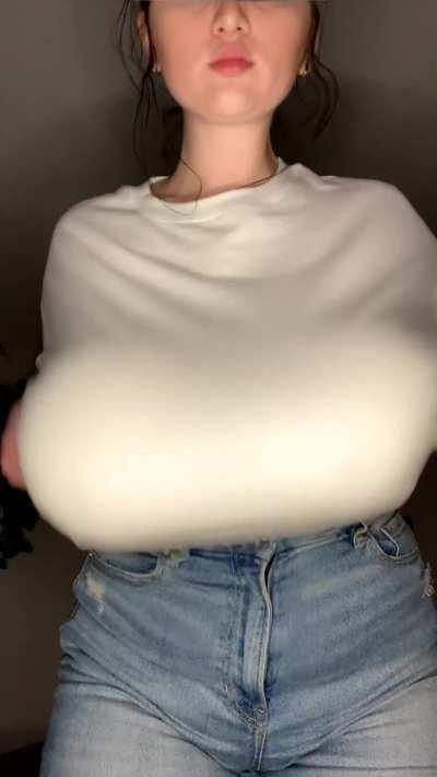 I hope redditors are into tall girls with big boobs