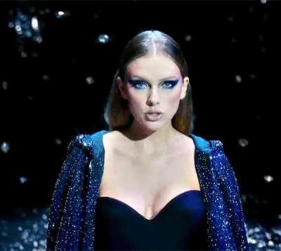 “Bejeweled” Music Video (2022)