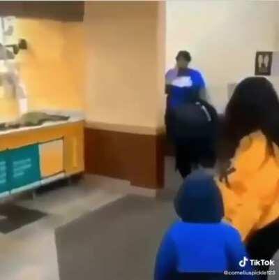 where is his son⁉️⁉️⁉️