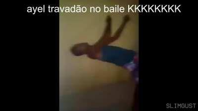 AYEL ESQUECE QUE ESTA EM LIVE É REVELA ALGO CHOCANTE