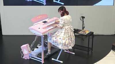 snippets of the Yamaha x Luna electone stream performances