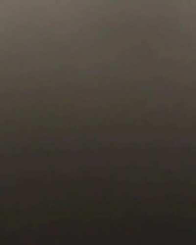 Usando el cochecito con el bebe para pistear como un campeon