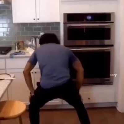 Not only did we have Berleezy,Pg,Dontai, Joe, Rico, and Jack twerk but the homie coryxkenshin know how throw it back RDCWORLD1 looking like they next lmao that's crazy😂😂😂