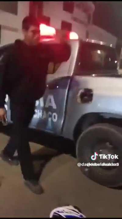 Cop tries to stop motorcycle with a helmet