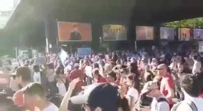 Marcha en contra del pase Sanitario - Hoy en las puertas del canal 13