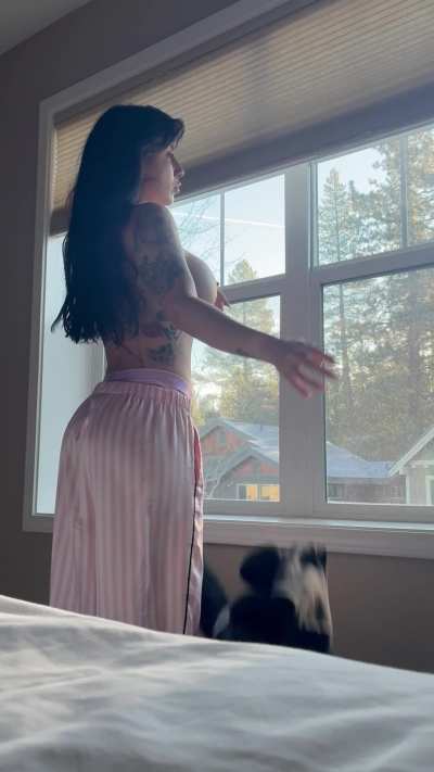 Starting the morning by greeting the neighbors and showing off my body