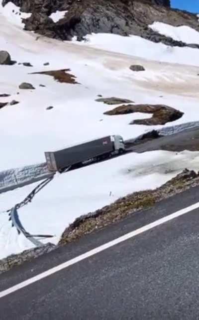 WCGW if you just keep on truckin’