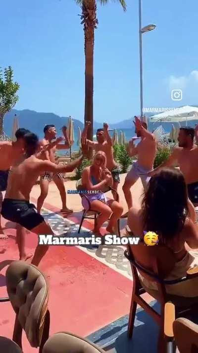 Kertenkele Çiftleşme Dansı🤮🤮