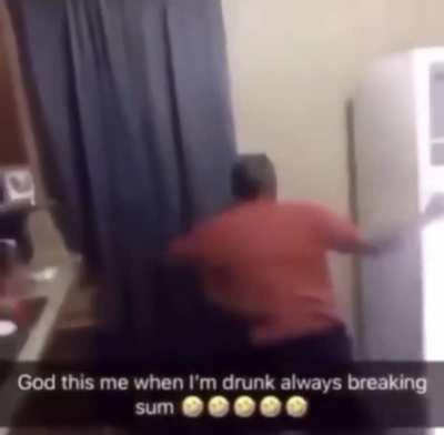 they need to stop lettin unc drink🤦🏾‍♂️