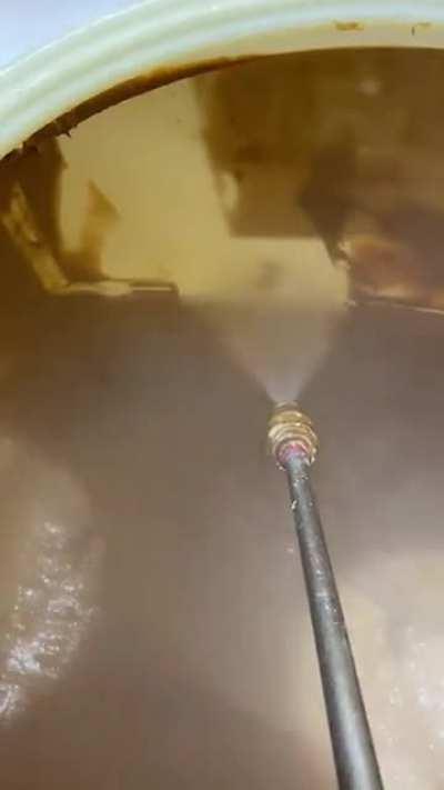 I work for a mustard company in Norway, so I get to clean the containers full of raw mustard