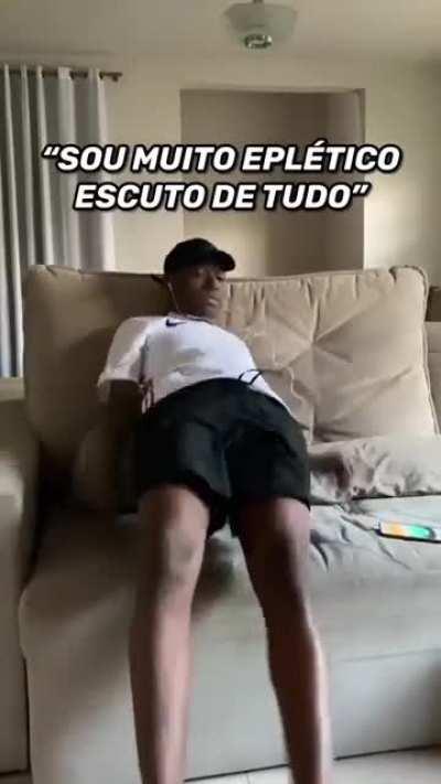 Mucalol quando liga coloca o song request / Chat: song request ligado 38 na cintura #PAZ