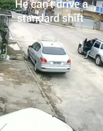 Attempts to carjack but couldn't drive manual