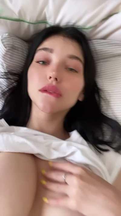 Are any daddy into titty fucking anymore?