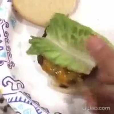 Ммм... говяжьи котлетки...