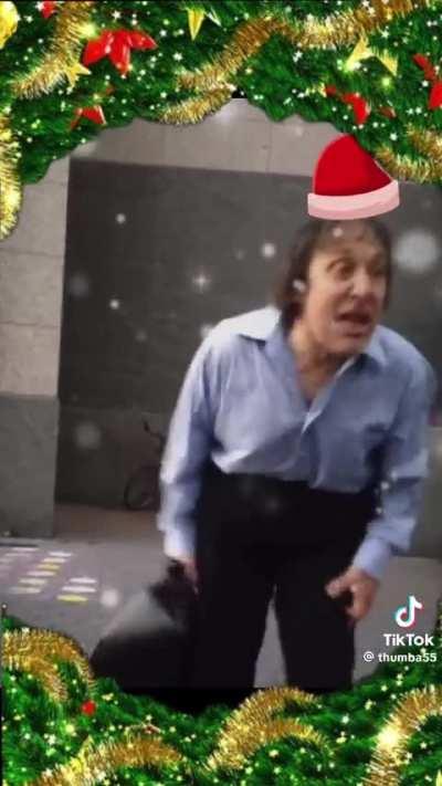 Trumpet guy is feeling festive 