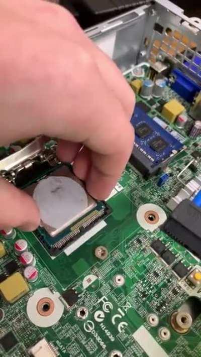 Man slaughters CPU while it cries out in mercy