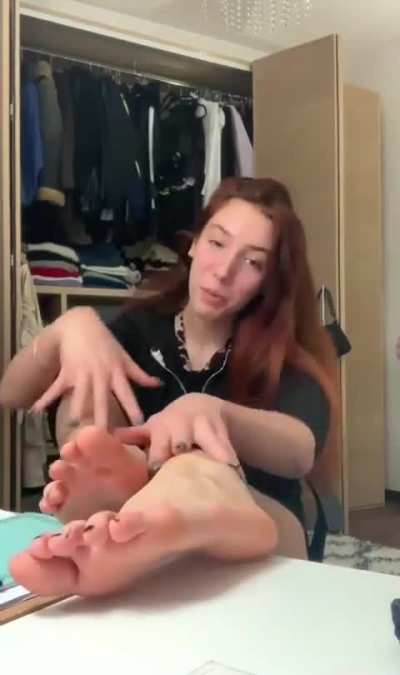 Redhead black socks and soles