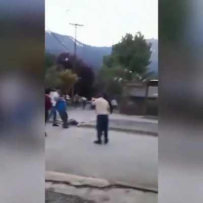 Brutal pelea a la salida de un boliche en El Bolsón: tres heridos.