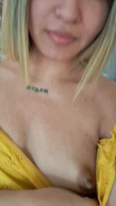 flashing at the mall and trying to stay cute