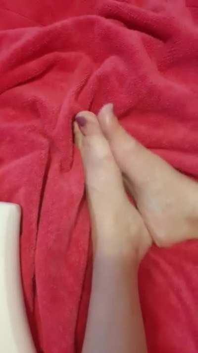rate my little feet