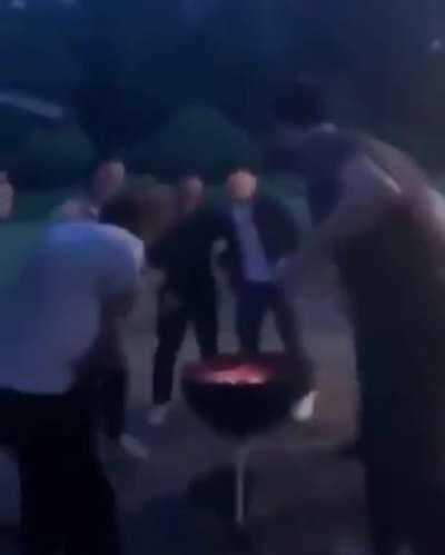 The dudes have returned to monke.