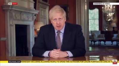 I asked the Prime Minister what his favourite weapon is in Apex Legends