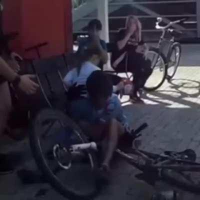 The child was not injured. amazing reaction by the cyclist