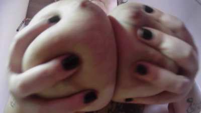 anyone ordered two huge areolas?