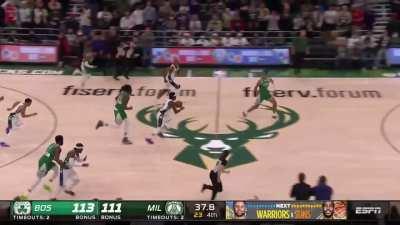 [Highlight] A Wild Sequence: Holiday Comes Up With a Clutch Steal, Williams Hustles for a Huge Block, and Matthews Drains the Eventual Game-Winning Three