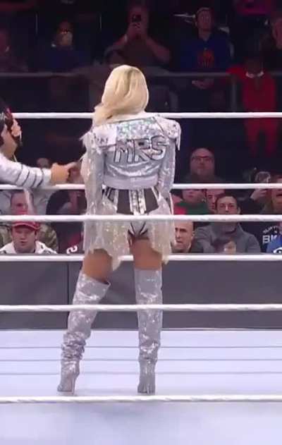Maryse on Raw 11/22