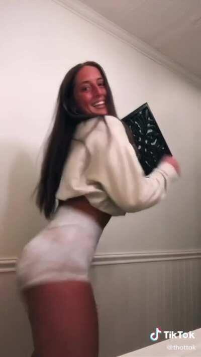 Spandex shorts twerk