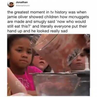 Jamie Oliver tries to scare kids off chicken nuggets