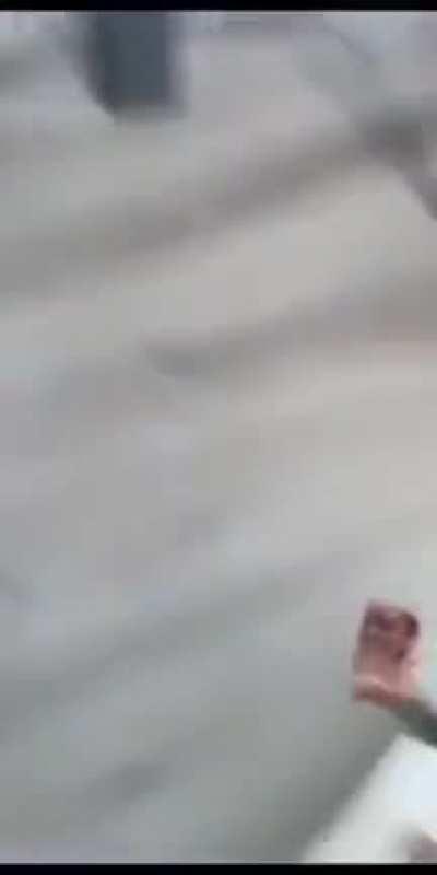 Here comes the airplane