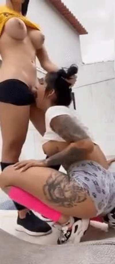 [Reddit] Any buds love watching beautiful trans