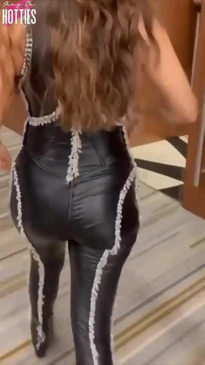 Kutiya Raandvani ki Mast Tight Gaand