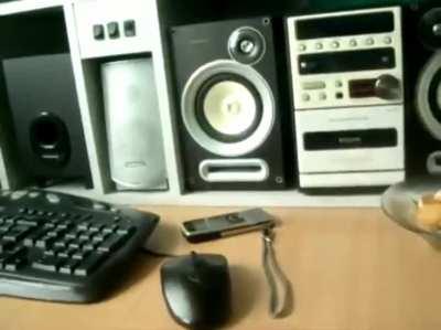 How listening to knife's edge feels like. [VOLUME WARNING]