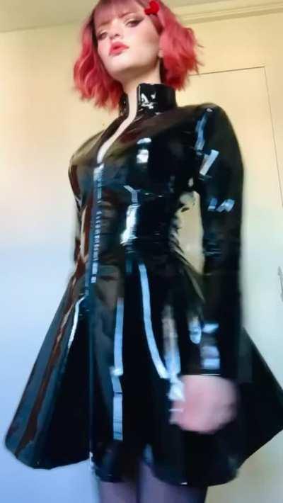 Sound up for some delicious noises in my PVC dress 🖤