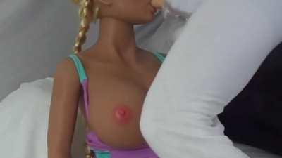 Just thinking about swimsuits, blowjobs and braids - anyone else with similar thoughts?